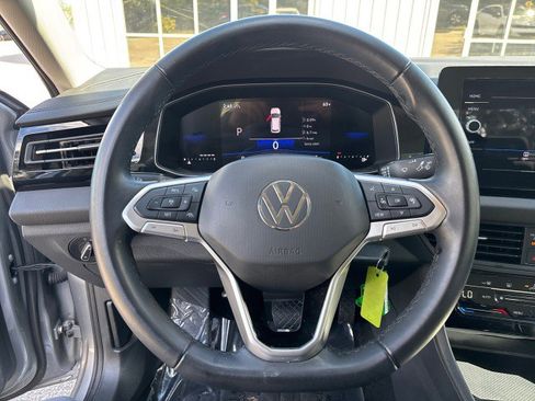 Used 2025 Volkswagen Jetta S image 14