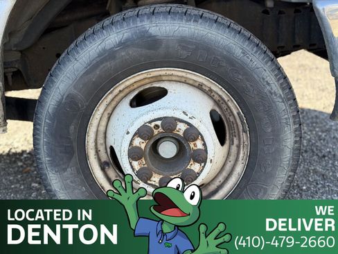 Used 2017 Ford E-350 and Econoline 350 Super Duty w/ Power Windows & Locks Group image 9