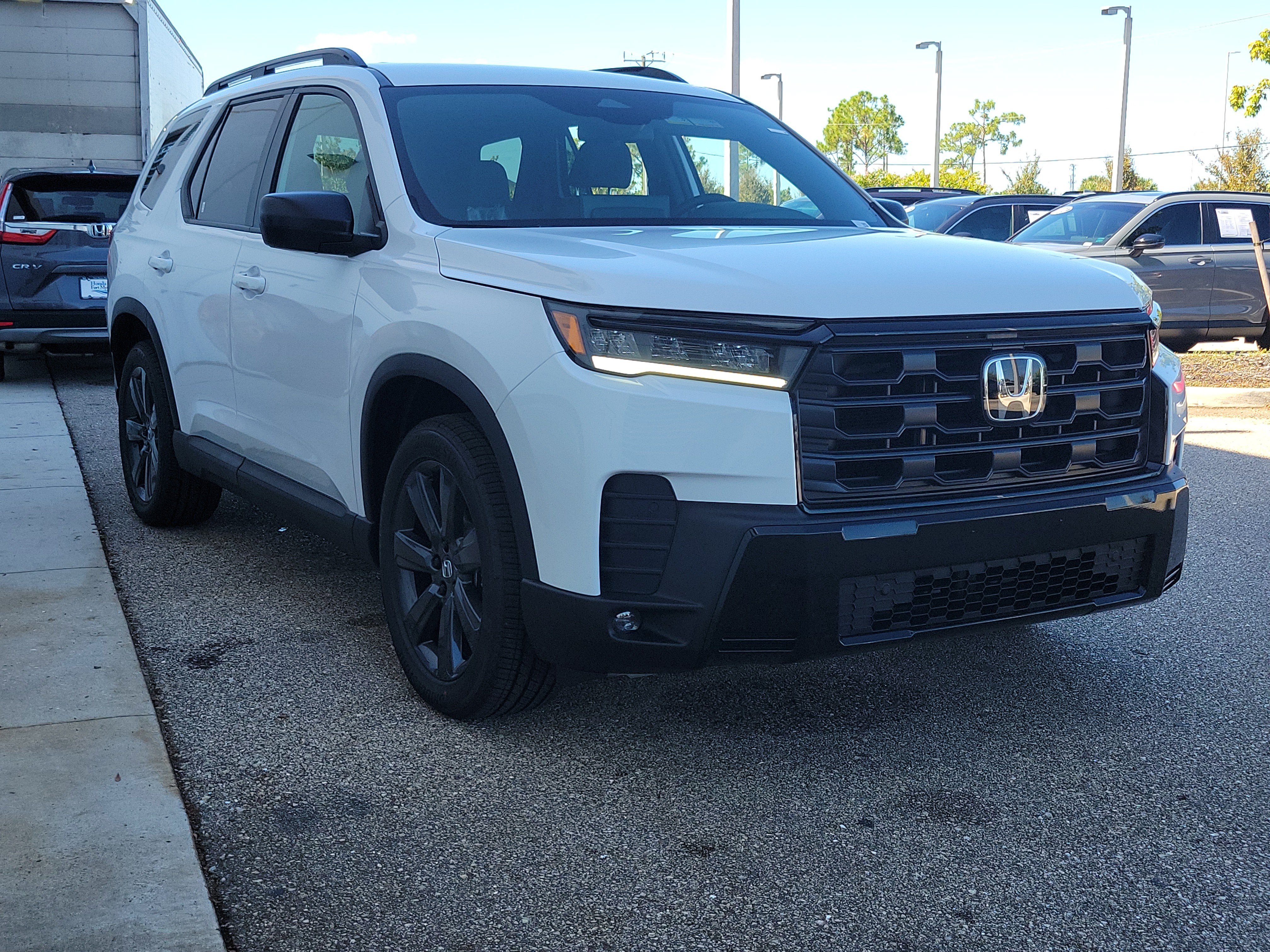 New 2026 Honda Pilot Sport image 32