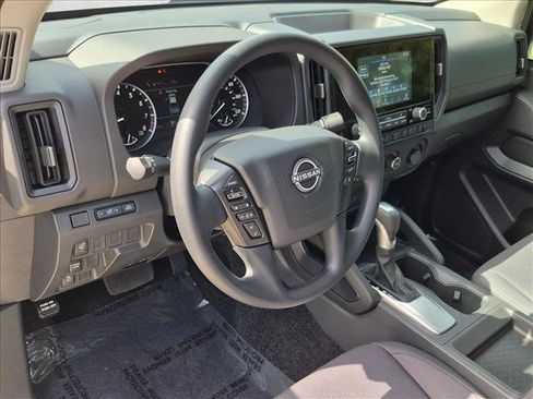 Certified 2025 Nissan Frontier S RWD image 10