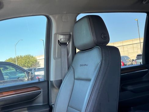 Used 2024 GMC Sierra 2500 Denali w/ Denali Reserve Package image 13