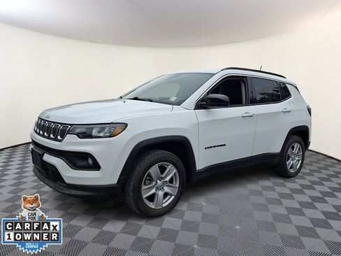 Used 2022 Jeep Compass Latitude AWD/4WD image 6