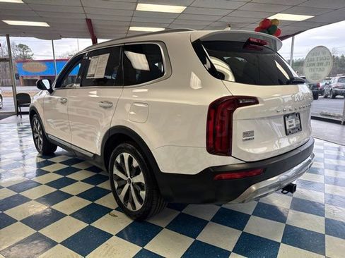 Used 2022 Kia Telluride S image 5