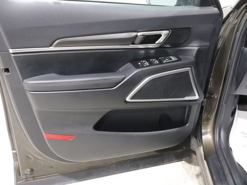 Used 2025 Kia Telluride S AWD/4WD image 12