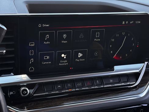 Used 2024 GMC Sierra 1500 SLE image 13