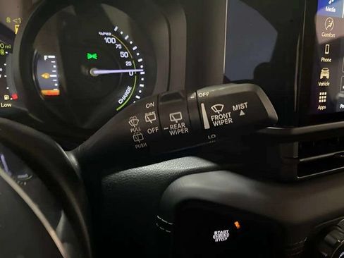 Used 2025 Jeep Wrangler Unlimited Sahara w/ Safety Group AWD/4WD image 38
