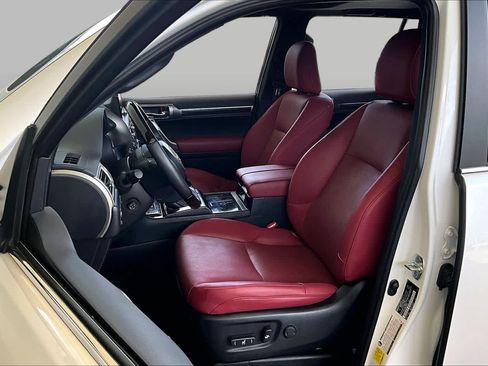 Used 2023 Lexus GX 460 Premium w/ Premium Package AWD/4WD image 7