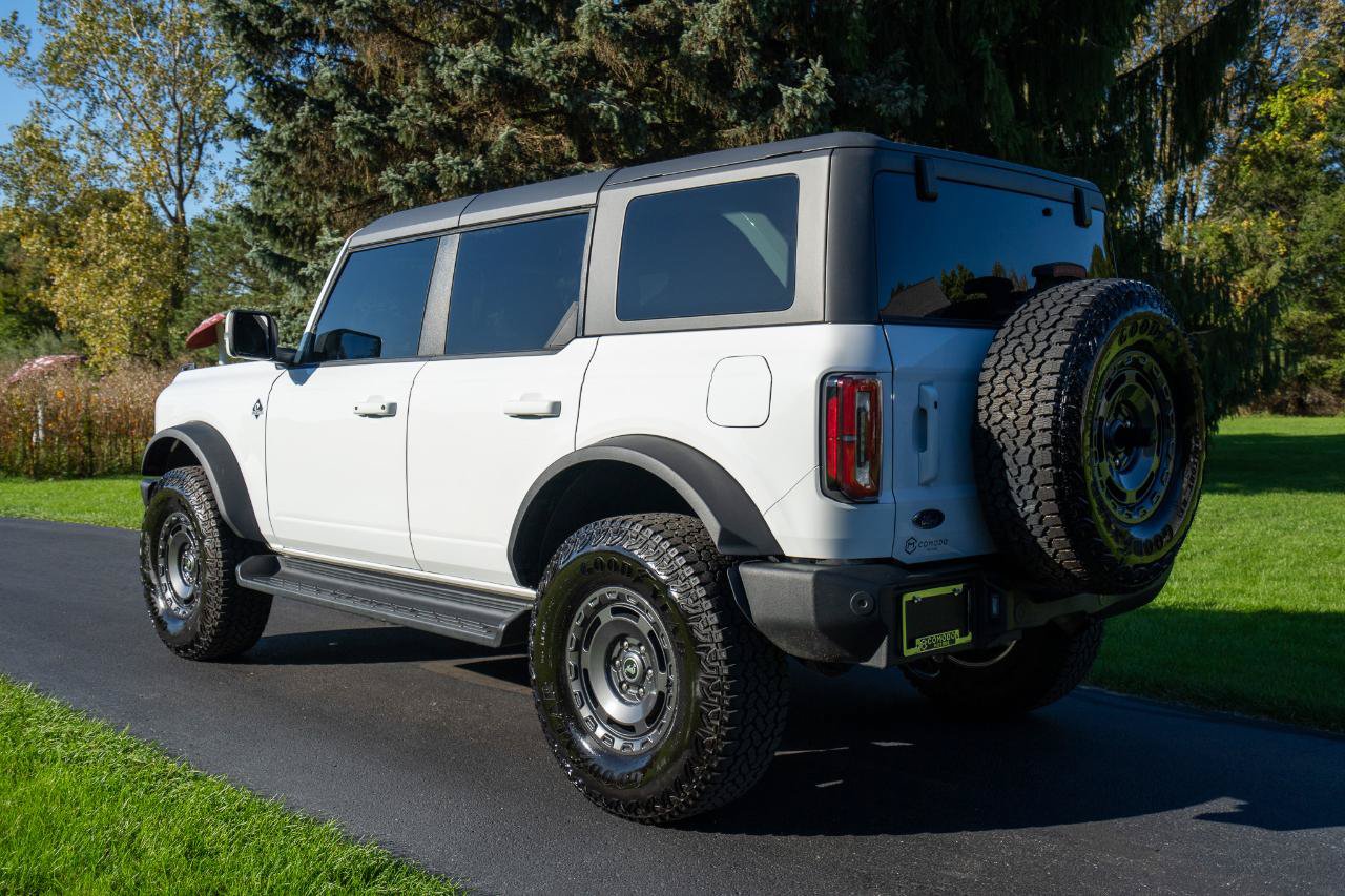 Used 2025 Ford Bronco Outer Banks w/ Sasquatch Package AWD/4WD image 7