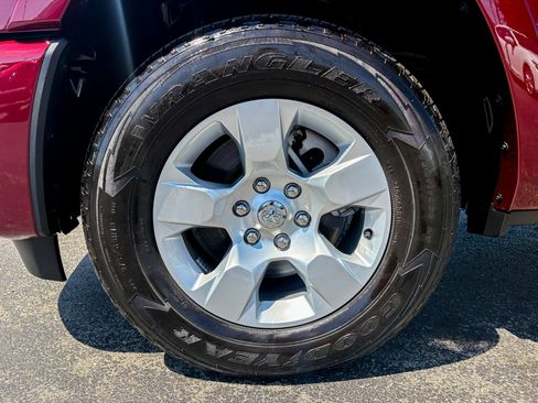 Used 2025 RAM 1500 Big Horn AWD/4WD image 11