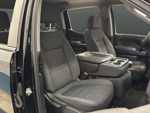 Used 2022 Chevrolet Silverado 1500 Custom Trail Boss w/ LPO, Dark Essentials Package AWD/4WD image 23