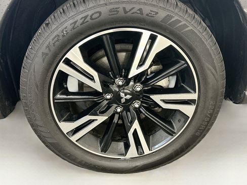 Used 2024 Mitsubishi Eclipse Cross SE AWD/4WD image 11