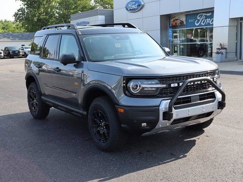 New 2025 Ford Bronco Sport Badlands w/ Sasquatch Badlands Package AWD/4WD image 2