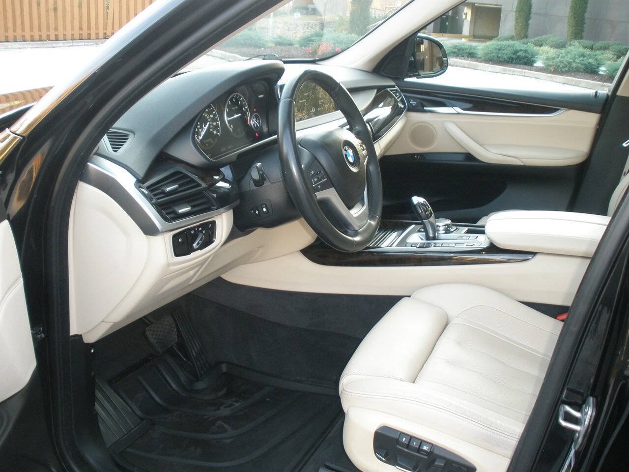 Used 2016 BMW X5 xDrive40e AWD/4WD image 25