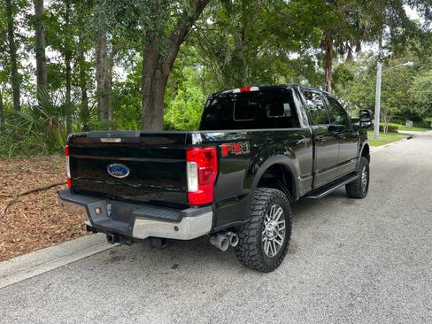 Used 2018 Ford F250 Lariat w/ Lariat Value Package AWD/4WD image 6