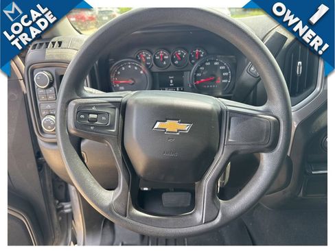 Used 2020 Chevrolet Silverado 1500 Custom w/ Custom Value Package AWD/4WD image 14