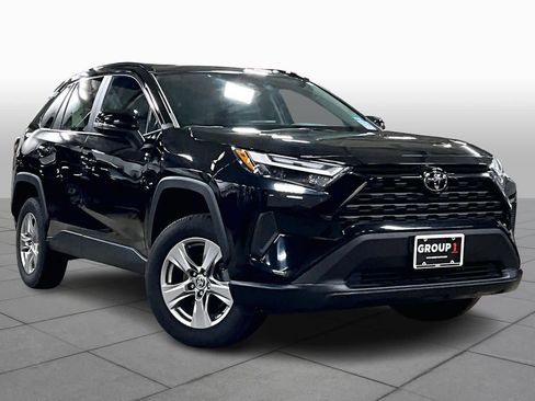 Used 2023 Toyota RAV4 XLE image 3