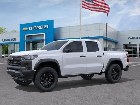 New 2026 Chevrolet Colorado Trail Boss AWD/4WD image 2