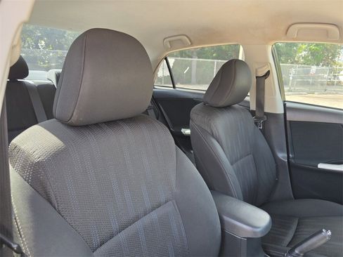 Used 2013 Toyota Corolla LE image 15