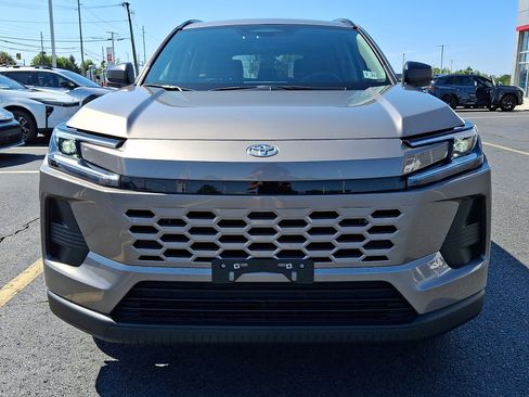Used 2026 Toyota RAV4 LE AWD/4WD image 2