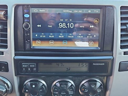 Used 2004 Toyota 4Runner Limited image 14