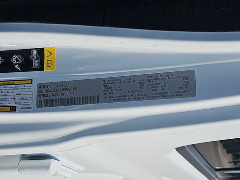 Used 2021 Jeep Wrangler Unlimited Rubicon w/ Xtreme Recon 35" Tire Package image 36