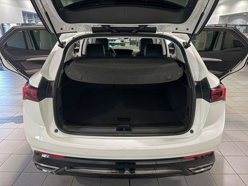 Certified 2025 Buick Envision Sport Touring image 14