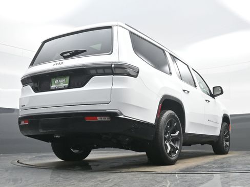 New 2026 Jeep Grand Wagoneer Limited image 16