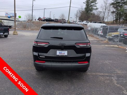 Certified 2024 Jeep Grand Cherokee L Laredo image 7
