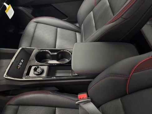 New 2026 Chevrolet Equinox RS w/ Convenience Package III image 14