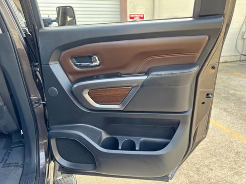 Used 2017 Nissan Titan Platinum Reserve AWD/4WD image 44