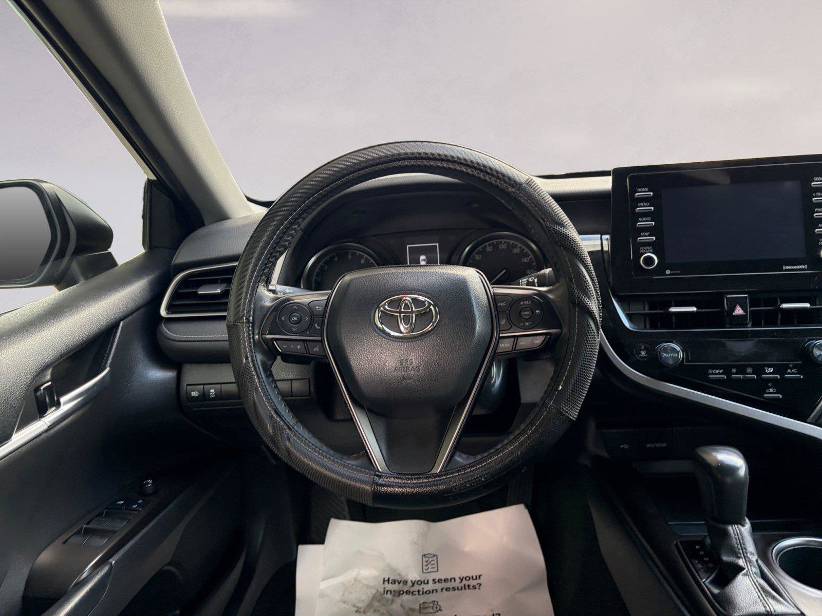 Used 2022 Toyota Camry SE FWD image 12