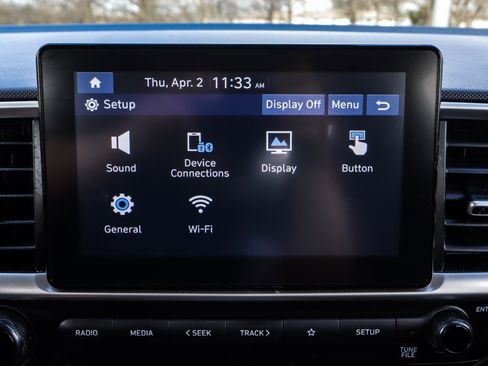 Used 2021 Hyundai Venue SE image 8