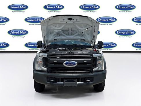 Used 2019 Ford F550 4x4 Regular Cab Super Duty image 25