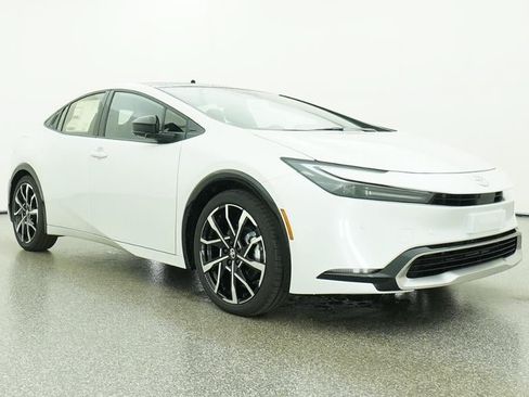 New 2027 Toyota Prius Plug-In Hybrid w/ Limited Premium Package FWD image 29