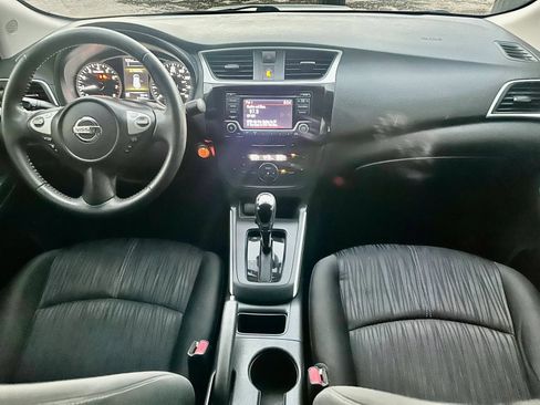 Used 2018 Nissan Sentra SV FWD image 13