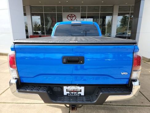 Certified 2021 Toyota Tacoma TRD Off-Road image 10