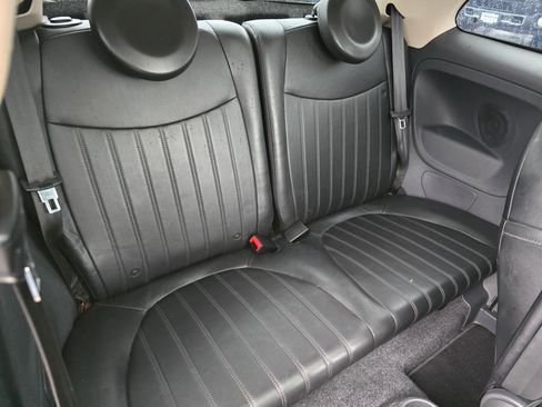 Used 2018 FIAT 500 Lounge image 28
