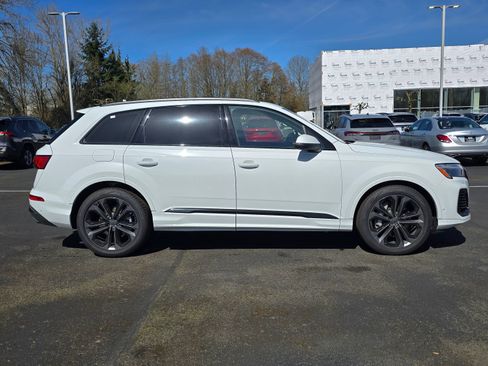 Used 2026 Audi Q7 3.0T Premium Plus AWD/4WD image 6