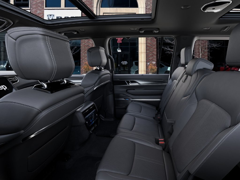 New 2026 Jeep Grand Wagoneer L Summit w/ 8-Passenger Seating Package AWD/4WD image 23