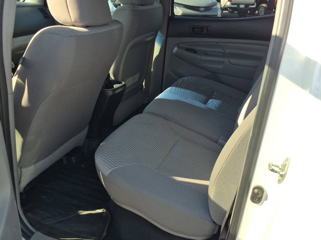 Used 2015 Toyota Tacoma PreRunner w/ SR5 Package RWD image 10