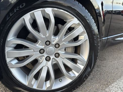 Used 2020 Land Rover Range Rover Sport HSE image 9