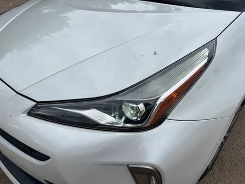 Used 2022 Toyota Prius LE AWD/4WD image 8