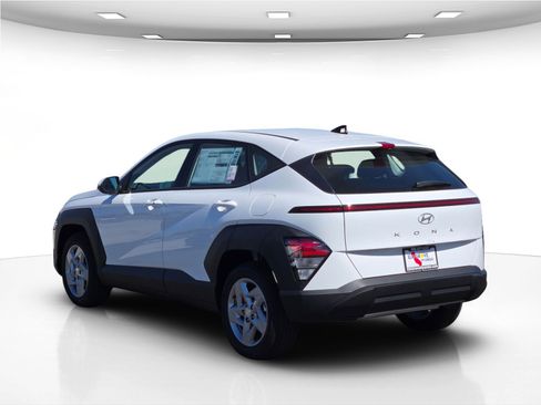 New 2026 Hyundai Kona SE image 5