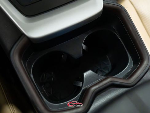 Used 2020 Toyota RAV4 Limited AWD/4WD image 34