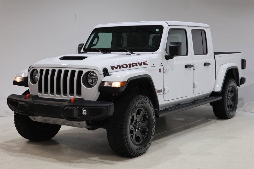 Used 2023 Jeep Gladiator Mojave w/ Trailer Tow Package AWD/4WD image 3