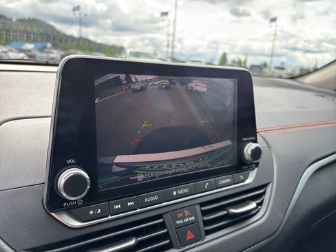 Used 2019 Nissan Altima 2.5 SR w/ SR Premium Package AWD/4WD image 17