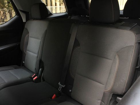 Used 2019 Chevrolet Traverse LS image 18