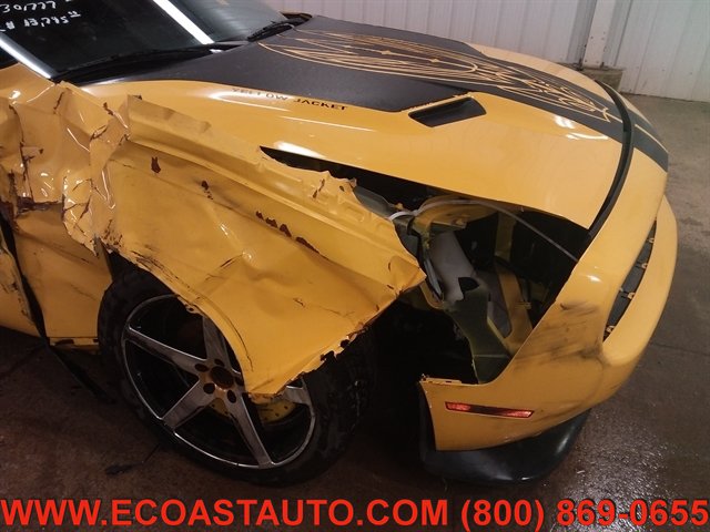 Used 2018 Dodge Challenger R/T w/ Driver Convenience Group RWD image 16
