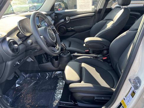 Used 2023 MINI Cooper S image 13