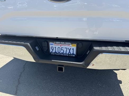 Used 2015 Ford F150 Lariat w/ Equipment Group 502A Luxury image 11